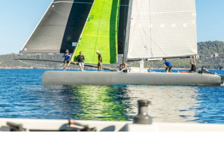 SAILING 40