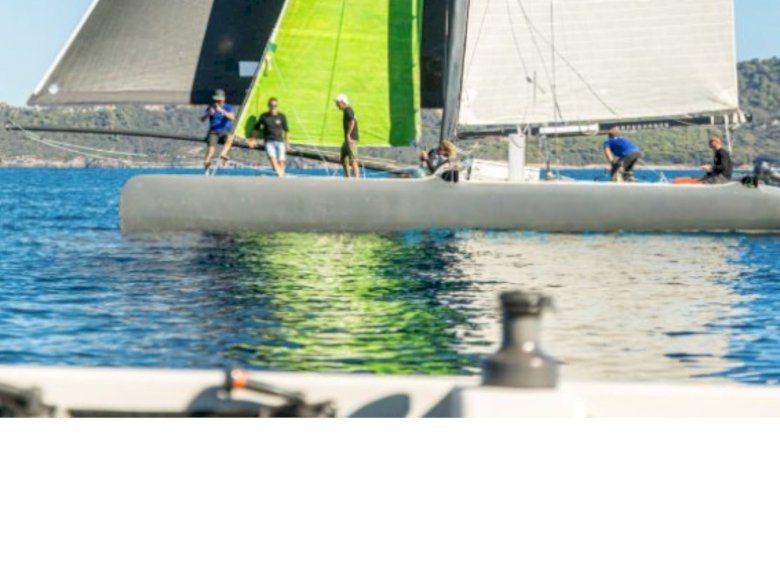 SAILING 40