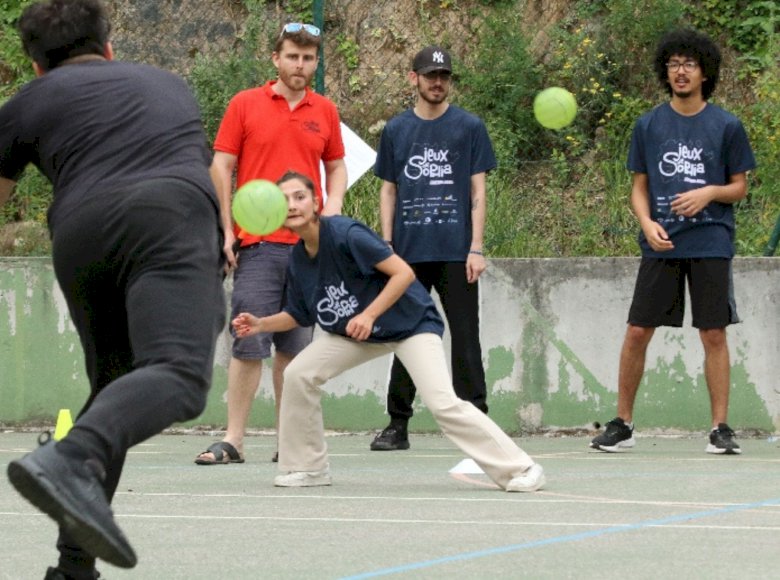 BALLE AUX PRISONNIERS - COMPET