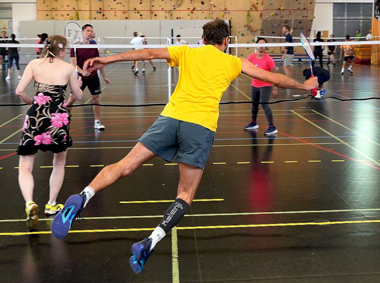 BADMINTON